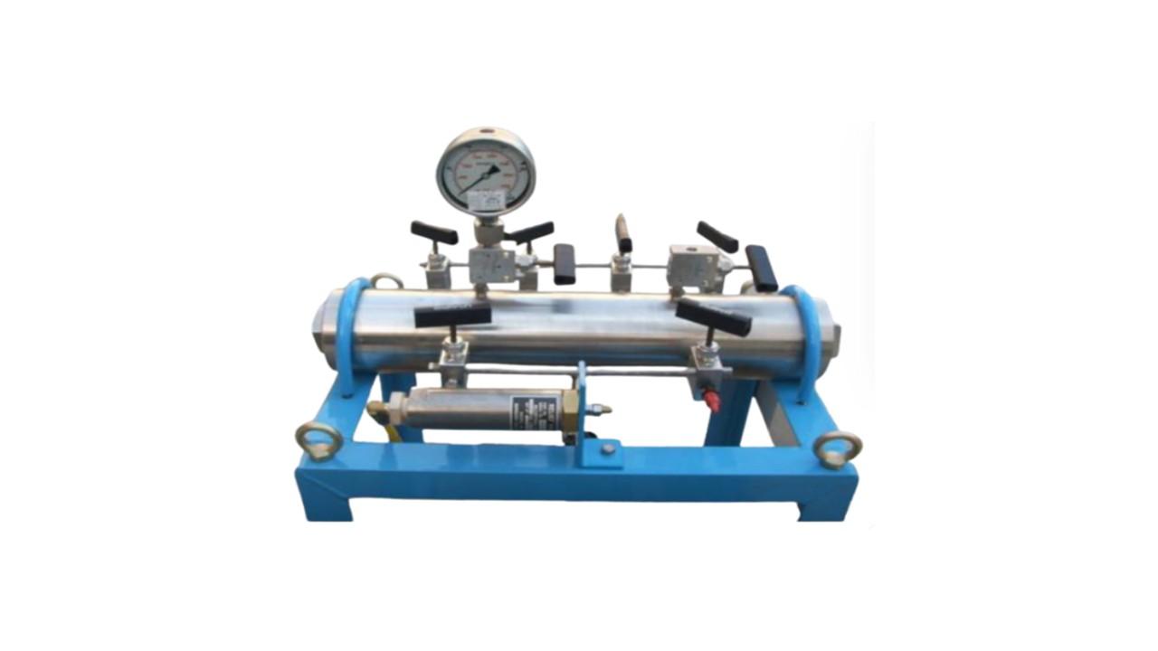 FNC-W-010: 2,100 bar/30,500 PSI